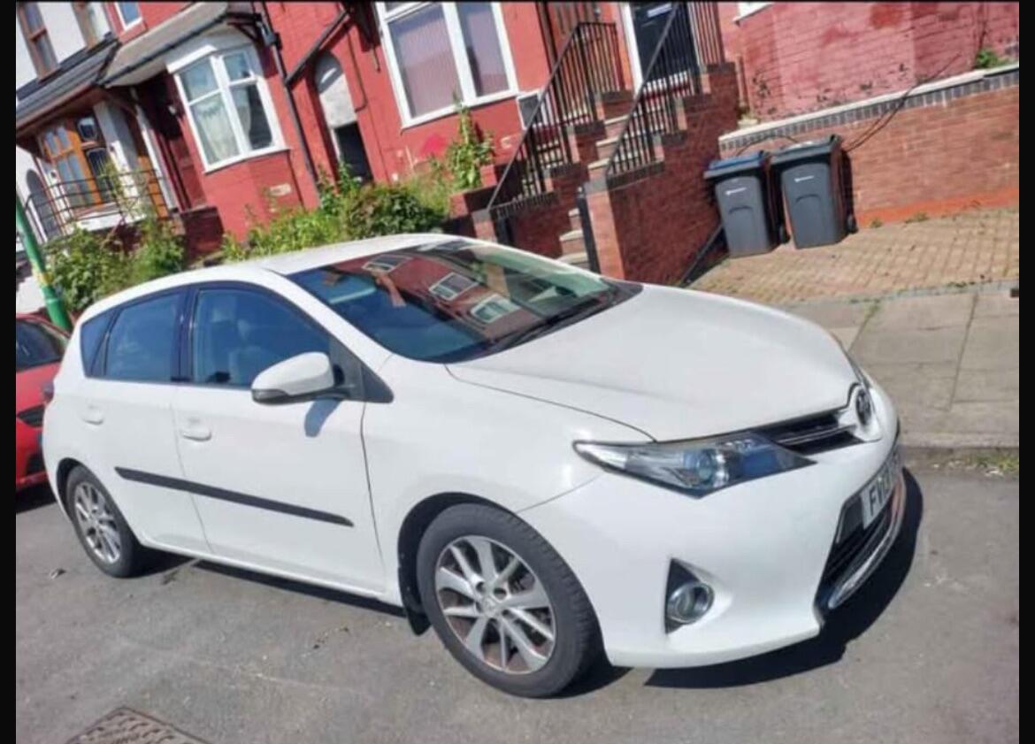 Toyota Auris - 1.33 Dual VVT-i Icon Euro 5 (s/s) 5dr - Hatchback (2012 - 2016) Image